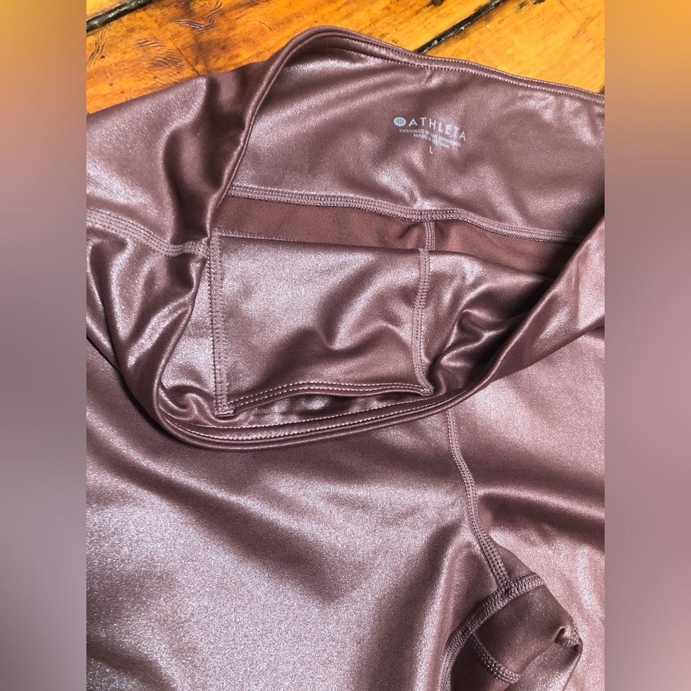 New Athleta Rose Colored Shimmery Leggings, Size L